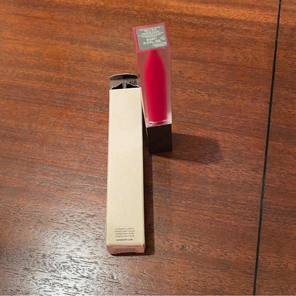 Burberry Liquid Lip Velvet Military Red No. 41 NEW makeup - Picture 11 of 15